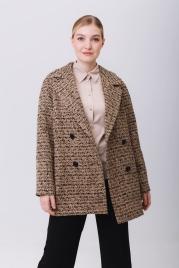 Полупальто  в бежевом оттенке