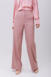 Прямые брюки розового цвета