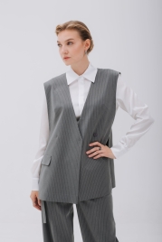 Жилет серый в полоску