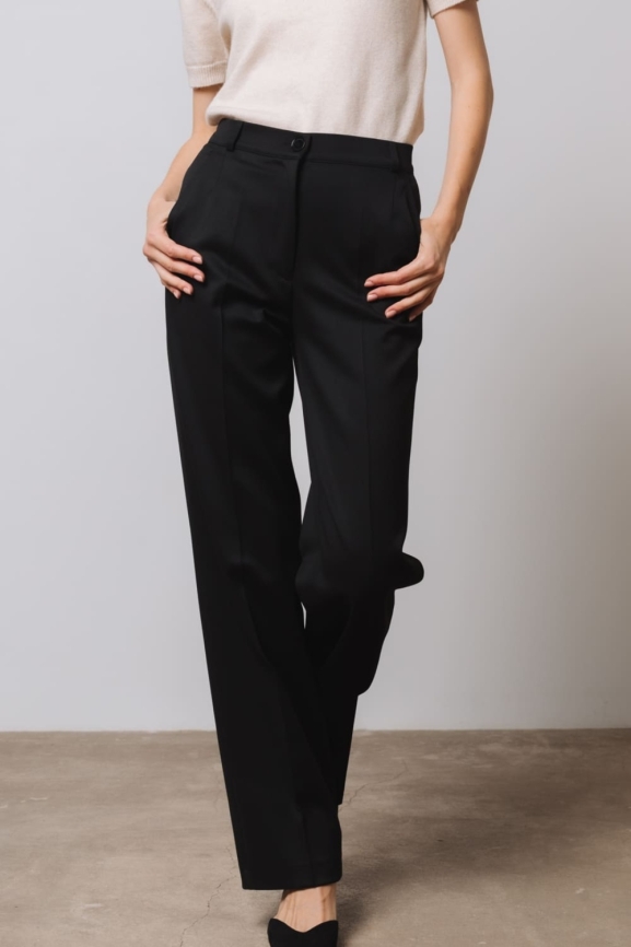 Брюки прямого кроя фото 1