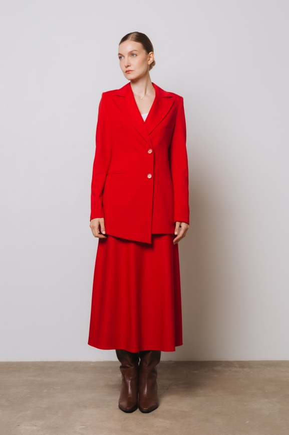 Жакет в красном цвете фото 1