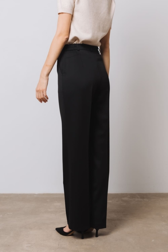 Брюки прямого кроя фото 8