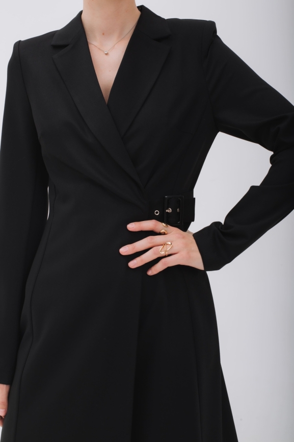 Платье А-силуэта в черном цвете фото 5